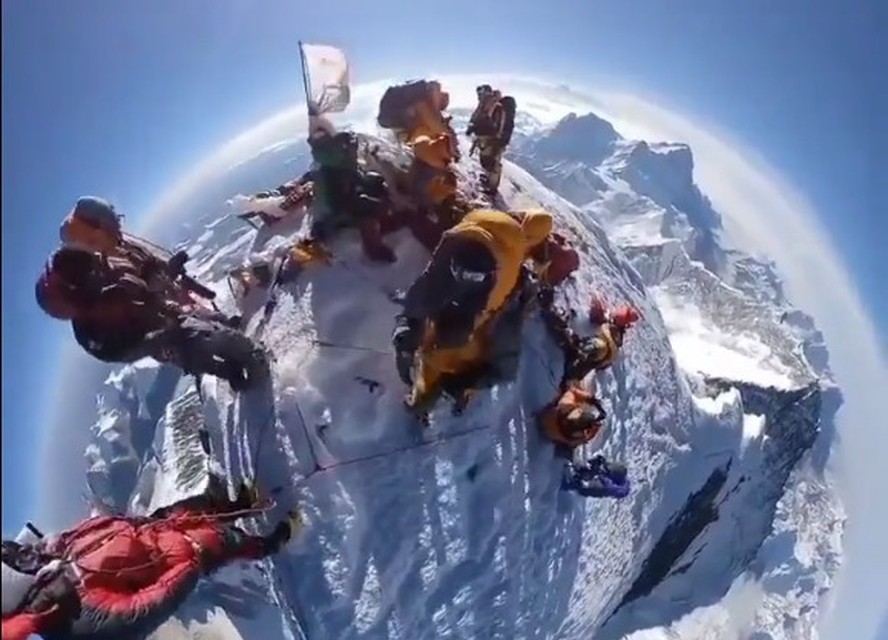 melhores épocas para escalar o monte everest