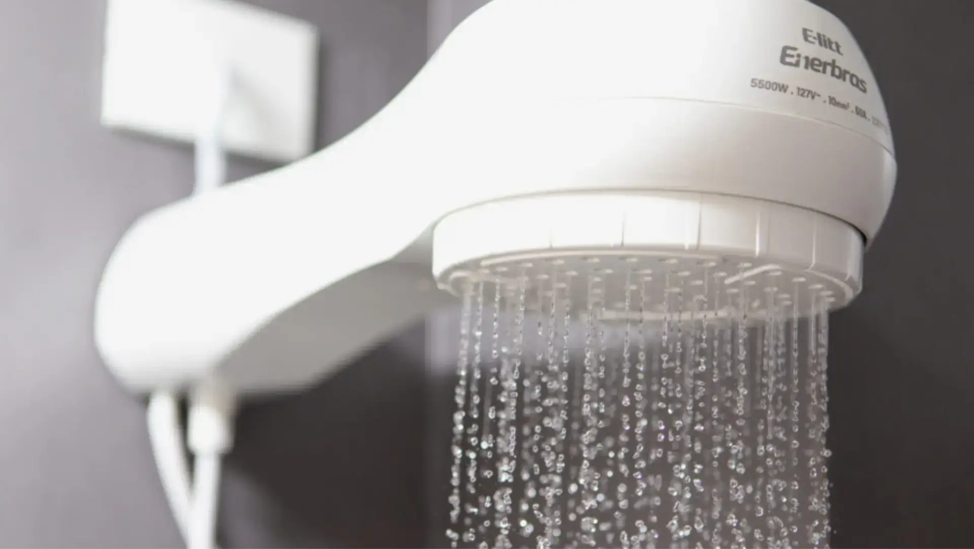 Chuveiro Eletrônico vs. Multitemperatura: Qual o Melhor para Você?