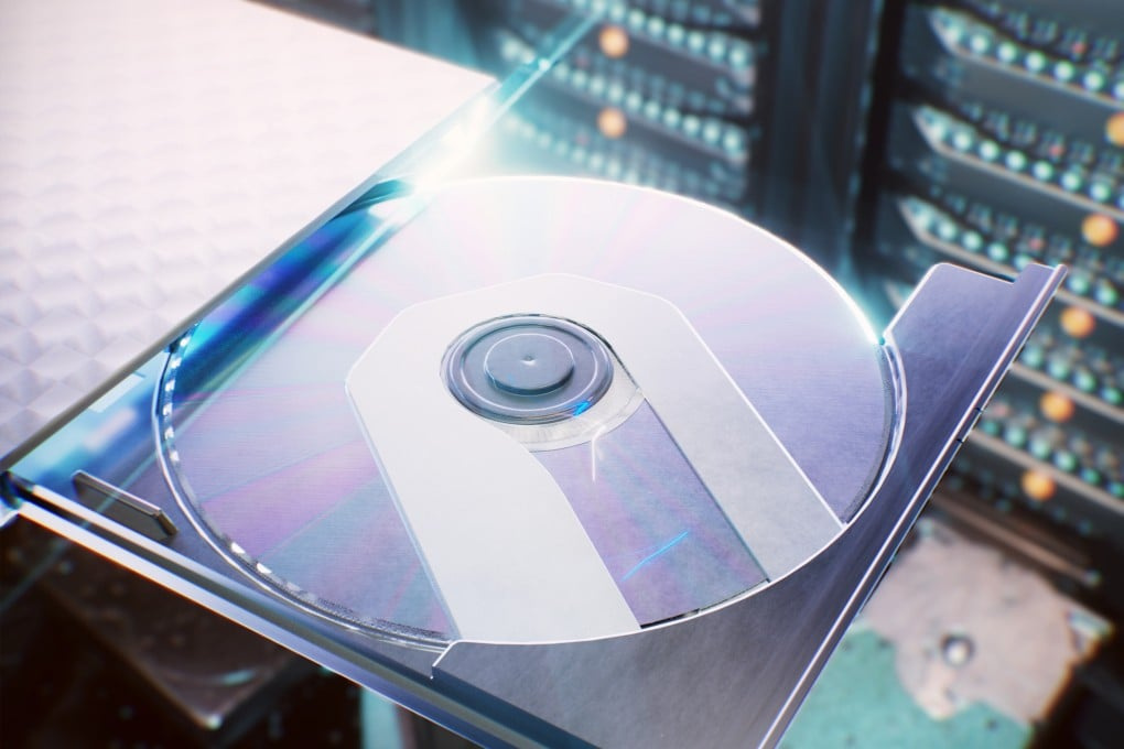 1. Guia Completo: Escolhendo o Drive Blu-ray Ideal para Você
2. M-DISC vs. Blu-ray: Qual a Melhor Opção para Arquivamento?
3. Drives Blu-ray Externos 7 em 1: Versatilidade para seu PC
4. Como Escolher um Drive Blu-ray Interno para Desktop
5. O Futuro dos Drives Ópticos: Tendências e Inovações