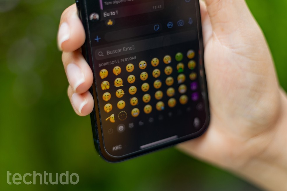 emoji rosto triste significado