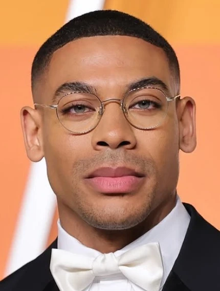 filmes de aaron pierre