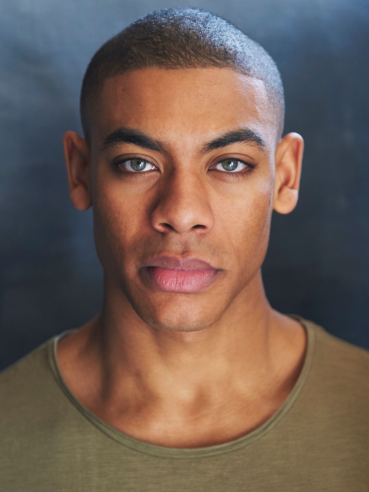 aaron pierre mufasa elenco