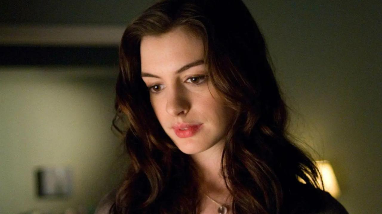 Anne Hathaway: Uma Análise de Sua Filmografia em Dramas