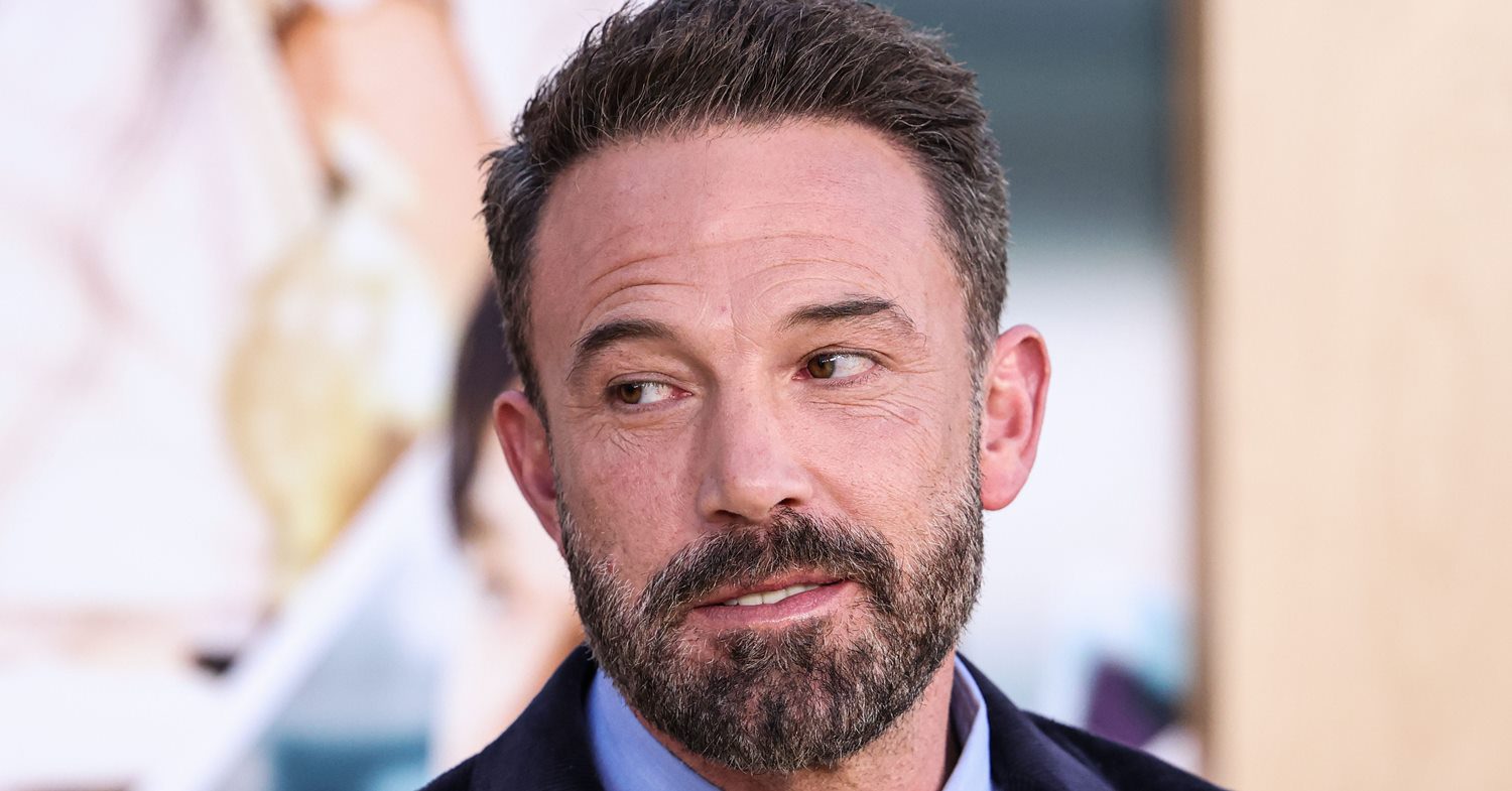 5 ideias de títulos:
1. A Ascensão de Ben Affleck: De Ator Premiado a Diretor Visionário
2. Desvendando a Filmografia de Ben Affleck: De Blockbusters a Joias Independentes
3. Ben Affleck nos Bastidores: A Arte de Dirigir e Atuar
4. O Legado de Ben Affleck: Filmes que Definiram Gerações
5. Ben Affleck: Uma Análise Profunda de Sua Carreira Multifacetada