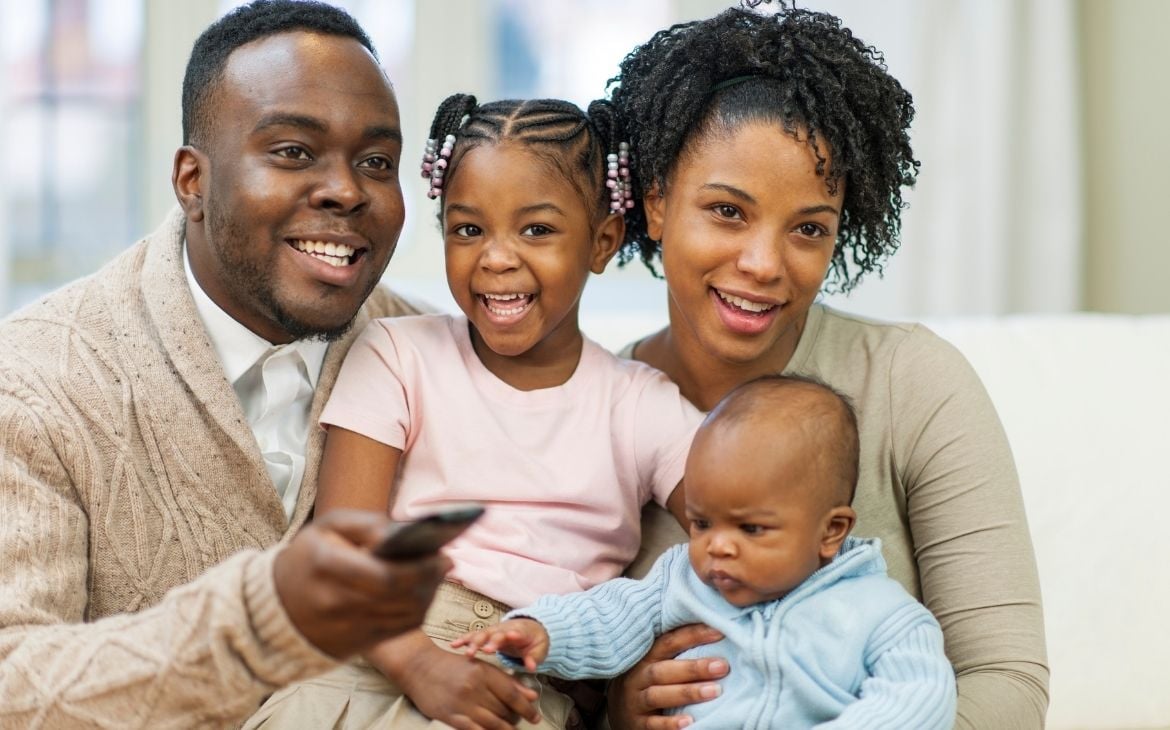 Comparativo: Comédia Pastelão vs. Humor Inteligente no Cinema