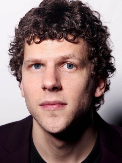 Análise da Carreira de Jesse Eisenberg: Sucessos e Projetos Futuros