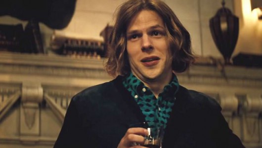 Análise da Carreira de Jesse Eisenberg: Sucessos e Projetos Futuros