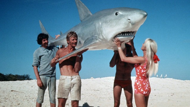 onde assistir filmes de tubarão online