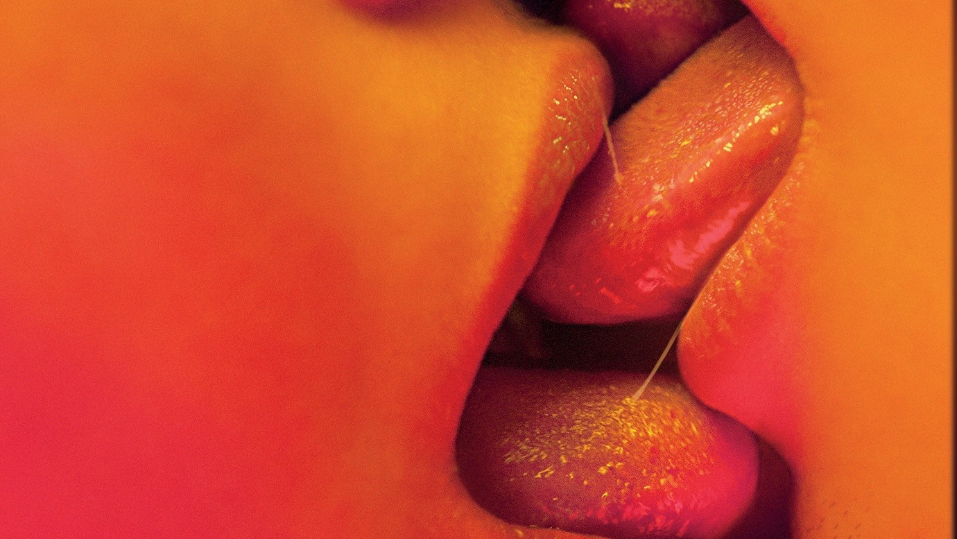 Clássicos do Suspense Erótico: Onde Encontrar 'Instinto Selvagem' e Mais