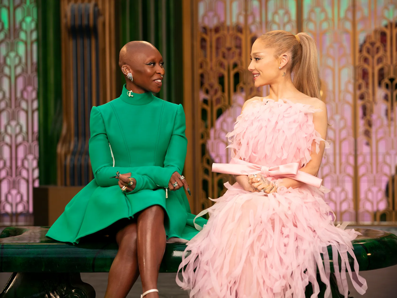 5 ideias de títulos:
1. Glinda: A Evolução da Bruxa Boa Através das Adaptações
2. Desvendando os Poderes de Glinda: Dos Livros a Wicked
3. Glinda vs. Elphaba: Uma Análise da Amizade em Wicked
4. As Atrizes que Deram Vida a Glinda: Uma Trajetória Icônica
5. A História de Glinda: Da Criação de Baum ao Fenômeno Wicked