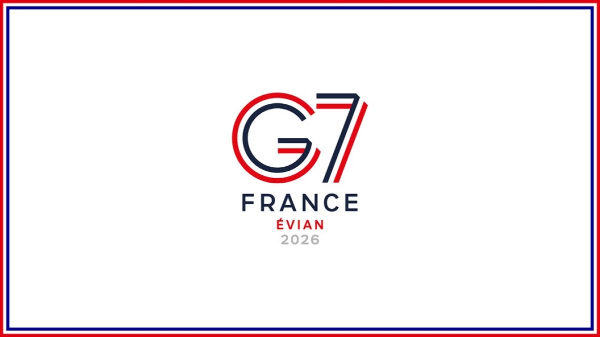 Além do Slide: Como a IA Cria Narrativas Imersivas e Microssites de Apresentação