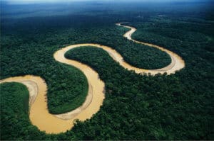 Volume e Bacia Hidrográfica
3. Amazonas vs. Nilo: A Disputa Pelo Título de Maior Rio do Mundo
4. A Jornada do Rio Amazonas: Da Nascente à Foz
5. O Poder Hídrico do Amazonas: 20% da Água Doce do Planeta