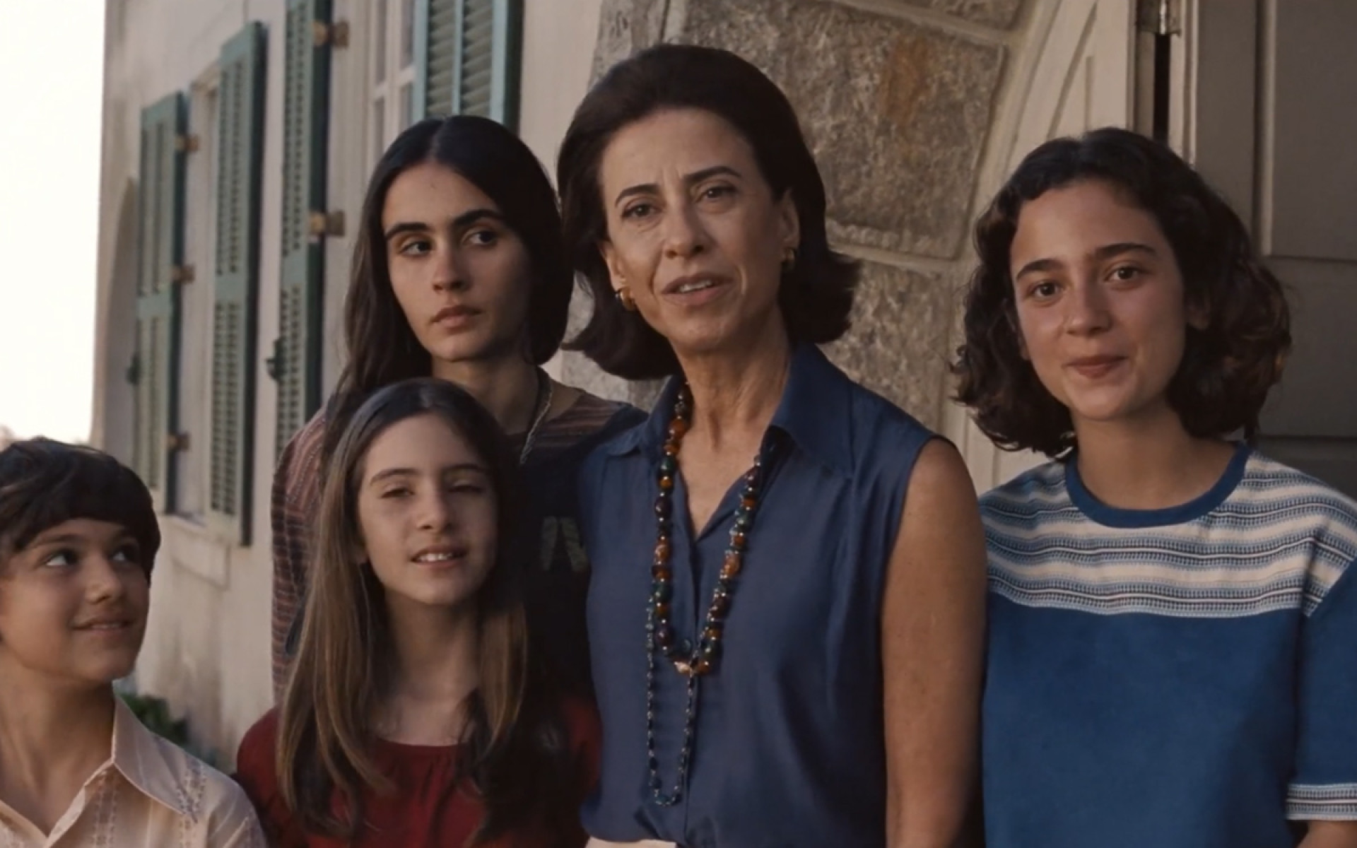 1. Os 10 Filmes Que Mais Arrecadaram na História do Cinema
2. O Legado de Avatar: Por Que Ele Continua Sendo o Rei das Bilheterias?
3. Marvel vs. James Cameron: Quem Domina o Top 10 de Bilheterias?
4. Animações Que Quebraram Recordes de Bilheteria
5. O Mercado Brasileiro de Cinema: Filmes Nacionais de Destaque