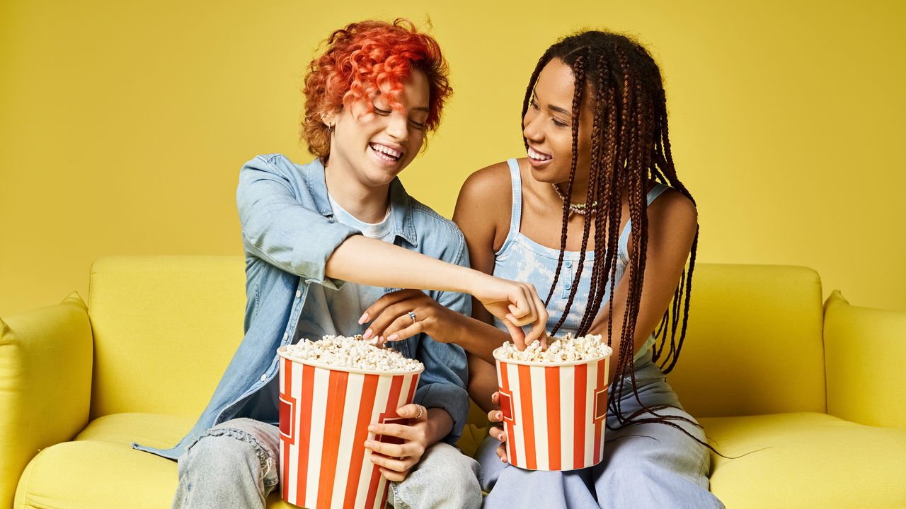 1. Os 10 Filmes Que Mais Arrecadaram na História do Cinema
2. O Legado de Avatar: Por Que Ele Continua Sendo o Rei das Bilheterias?
3. Marvel vs. James Cameron: Quem Domina o Top 10 de Bilheterias?
4. Animações Que Quebraram Recordes de Bilheteria
5. O Mercado Brasileiro de Cinema: Filmes Nacionais de Destaque