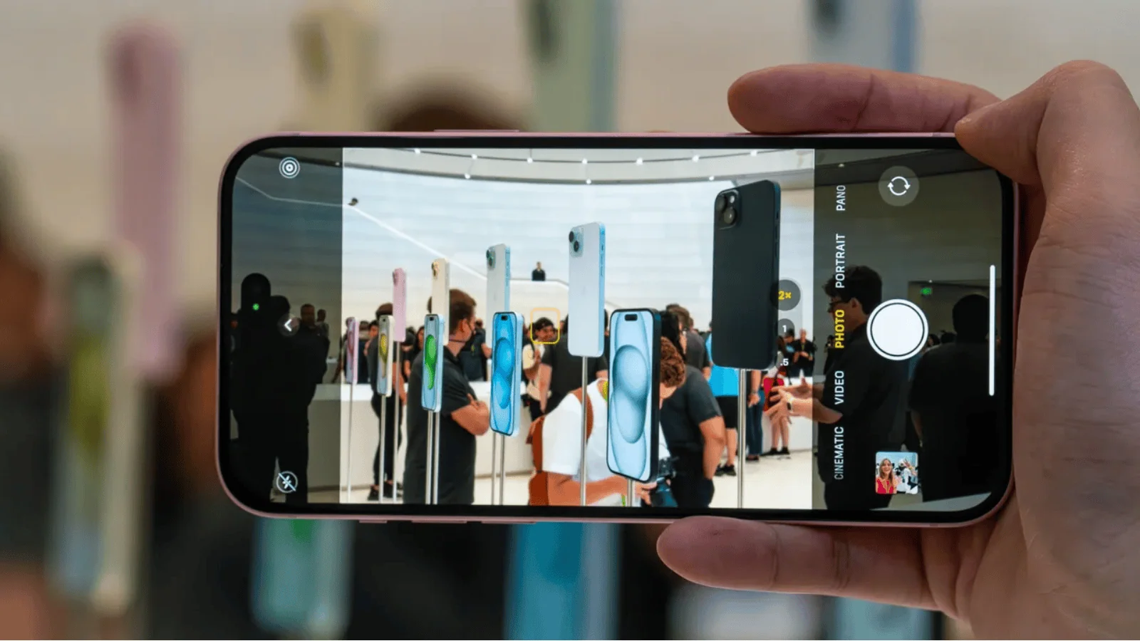 5 ideias de títulos:
1. O Futuro do Modo Retrato: IA Revolucionando Fotos em Smartphones em 2026
2. iPhone 17 Pro Max vs. Galaxy S26 Ultra: A Batalha dos Modos Retrato em 2026
3. Como a Fotografia Computacional Está Transformando as Câmeras de Celular
4. Dicas para Maximizar o Modo Retrato em Smartphones de Última Geração
5. O Que Esperar das Câmeras de Smartphone em 2026: IA e Sensores Avançados