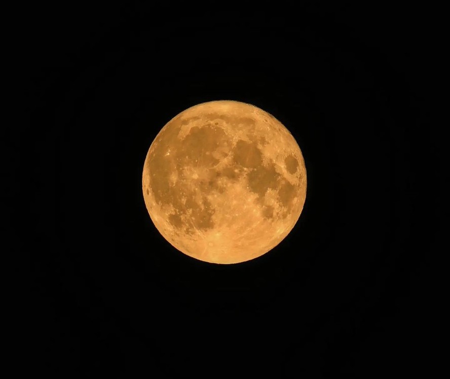 qual a lua de hoje