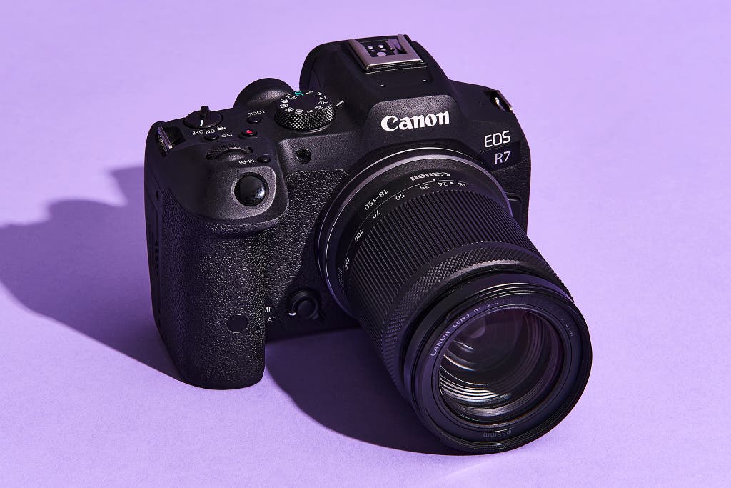 Review Câmera Mirrorless 2026